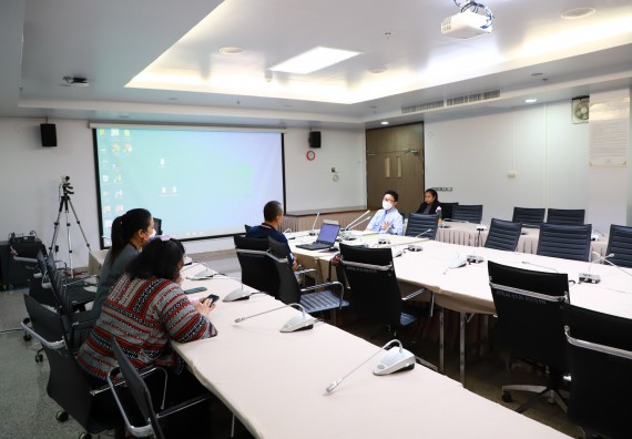 ภาพกิจกรรม  การนำเสนอความก้าวหน้าโครงการพี่เลี้ยงการเข้าสู่ตำแหน่งทางวิชาการ