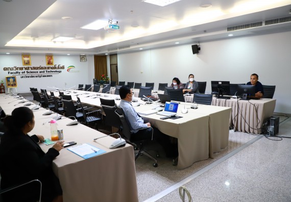 ภาพกิจกรรม  การนำเสนอความก้าวหน้าโครงการพี่เลี้ยงการเข้าสู่ตำแหน่งทางวิชาการ