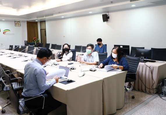 ภาพกิจกรรม  การนำเสนอความก้าวหน้าโครงการพี่เลี้ยงการเข้าสู่ตำแหน่งทางวิชาการ