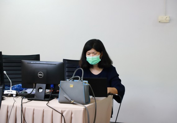 ภาพกิจกรรม  การนำเสนอความก้าวหน้าโครงการพี่เลี้ยงการเข้าสู่ตำแหน่งทางวิชาการ