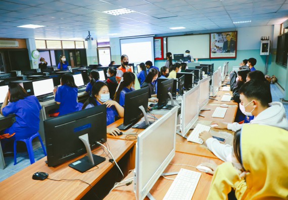 ภาพกิจกรรม  คณะวิทยาศาสตร์และเทคโนโลยี จัดกิจกรรมค่ายวิทยาศาสตร์สัญจร ปีการศึกษา 2565 ให้กับนักเรียนระดับชั้นมัธยมศึกษาตอนปลาย โรงเรียนไทรงามพิทยาคม