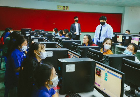 ภาพกิจกรรม  คณะวิทยาศาสตร์และเทคโนโลยี จัดกิจกรรมค่ายวิทยาศาสตร์สัญจร ปีการศึกษา 2565 ให้กับนักเรียนระดับชั้นมัธยมศึกษาตอนปลาย โรงเรียนไทรงามพิทยาคม