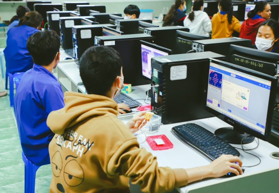 ภาพกิจกรรม  คณะวิทยาศาสตร์และเทคโนโลยี จัดกิจกรรมค่ายวิทยาศาสตร์สัญจร ปีการศึกษา 2565 ให้กับนักเรียนระดับชั้นมัธยมศึกษาตอนปลาย โรงเรียนไทรงามพิทยาคม