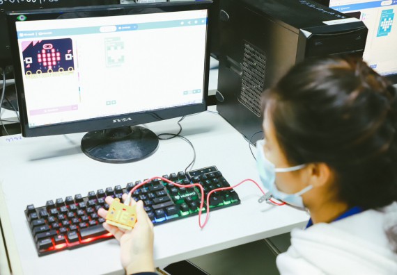 ภาพกิจกรรม  คณะวิทยาศาสตร์และเทคโนโลยี จัดกิจกรรมค่ายวิทยาศาสตร์สัญจร ปีการศึกษา 2565 ให้กับนักเรียนระดับชั้นมัธยมศึกษาตอนปลาย โรงเรียนไทรงามพิทยาคม