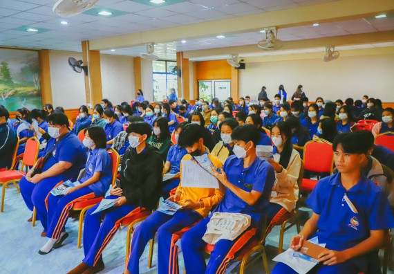 ภาพกิจกรรม  คณะวิทยาศาสตร์และเทคโนโลยี จัดกิจกรรมค่ายวิทยาศาสตร์สัญจร ปีการศึกษา 2565 ให้กับนักเรียนระดับชั้นมัธยมศึกษาตอนปลาย โรงเรียนไทรงามพิทยาคม