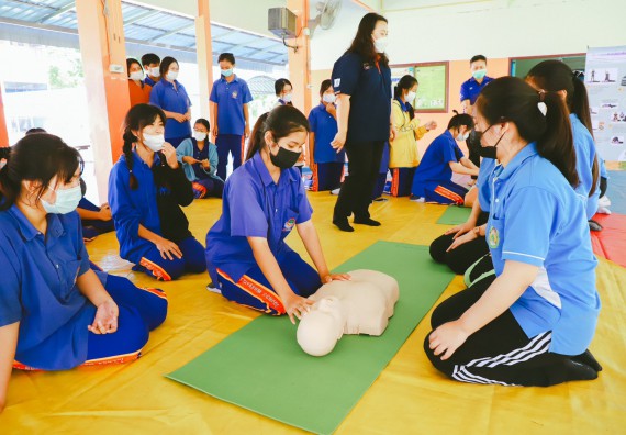 ภาพกิจกรรม  คณะวิทยาศาสตร์และเทคโนโลยี จัดกิจกรรมค่ายวิทยาศาสตร์สัญจร ปีการศึกษา 2565 ให้กับนักเรียนระดับชั้นมัธยมศึกษาตอนปลาย โรงเรียนไทรงามพิทยาคม