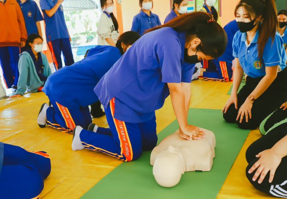 ภาพกิจกรรม  คณะวิทยาศาสตร์และเทคโนโลยี จัดกิจกรรมค่ายวิทยาศาสตร์สัญจร ปีการศึกษา 2565 ให้กับนักเรียนระดับชั้นมัธยมศึกษาตอนปลาย โรงเรียนไทรงามพิทยาคม