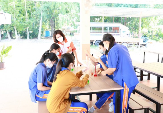 ภาพกิจกรรม  คณะวิทยาศาสตร์และเทคโนโลยี จัดกิจกรรมค่ายวิทยาศาสตร์สัญจร ปีการศึกษา 2565 ให้กับนักเรียนระดับชั้นมัธยมศึกษาตอนปลาย โรงเรียนไทรงามพิทยาคม