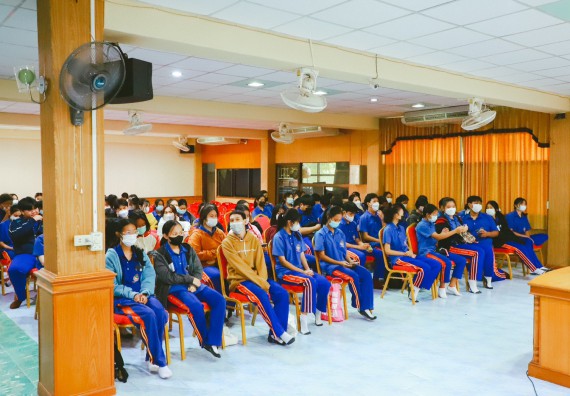 ภาพกิจกรรม  คณะวิทยาศาสตร์และเทคโนโลยี จัดกิจกรรมค่ายวิทยาศาสตร์สัญจร ปีการศึกษา 2565 ให้กับนักเรียนระดับชั้นมัธยมศึกษาตอนปลาย โรงเรียนไทรงามพิทยาคม