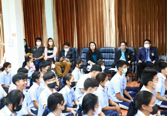 ภาพกิจกรรม  คณะวิทยาศาสตร์และเทคโนโลยี จัดกิจกรรมค่ายวิทยาศาสตร์สัญจร ปีการศึกษา 2565 ให้กับนักเรียนระดับชั้นมัธยมศึกษาตอนปลาย โรงเรียนวังไทรวิทยาคม