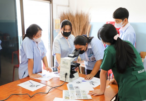 ภาพกิจกรรม  คณะวิทยาศาสตร์และเทคโนโลยี จัดกิจกรรมค่ายวิทยาศาสตร์สัญจร ปีการศึกษา 2565 ให้กับนักเรียนระดับชั้นมัธยมศึกษาตอนปลาย โรงเรียนวังไทรวิทยาคม