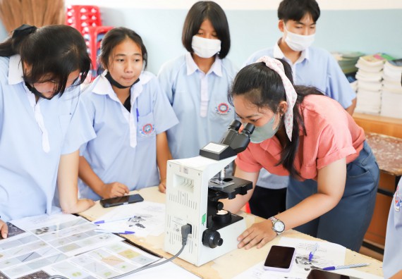 ภาพกิจกรรม  คณะวิทยาศาสตร์และเทคโนโลยี จัดกิจกรรมค่ายวิทยาศาสตร์สัญจร ปีการศึกษา 2565 ให้กับนักเรียนระดับชั้นมัธยมศึกษาตอนปลาย โรงเรียนวังไทรวิทยาคม