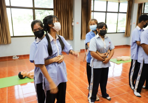 ภาพกิจกรรม  คณะวิทยาศาสตร์และเทคโนโลยี จัดกิจกรรมค่ายวิทยาศาสตร์สัญจร ปีการศึกษา 2565 ให้กับนักเรียนระดับชั้นมัธยมศึกษาตอนปลาย โรงเรียนวังไทรวิทยาคม