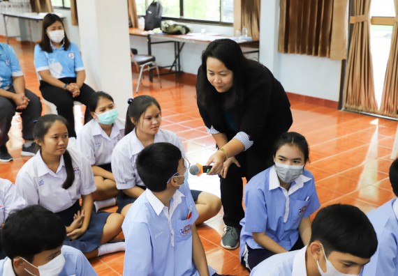 ภาพกิจกรรม  คณะวิทยาศาสตร์และเทคโนโลยี จัดกิจกรรมค่ายวิทยาศาสตร์สัญจร ปีการศึกษา 2565 ให้กับนักเรียนระดับชั้นมัธยมศึกษาตอนปลาย โรงเรียนวังไทรวิทยาคม