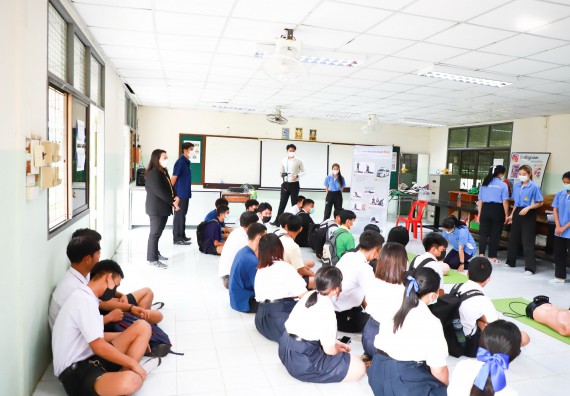 ภาพกิจกรรม  คณะวิทยาศาสตร์และเทคโนโลยี จัดกิจกรรมค่ายวิทยาศาสตร์สัญจร ปีการศึกษา 2565 ให้กับนักเรียนระดับชั้นมัธยมศึกษาตอนปลาย โรงเรียนคลองลานพัฒนาจินดาศักดิ์