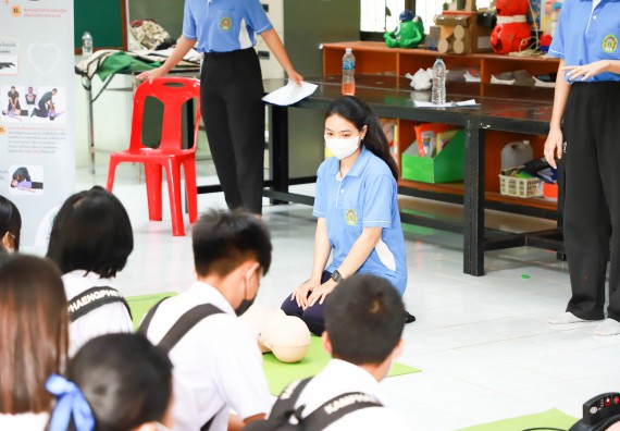 ภาพกิจกรรม  คณะวิทยาศาสตร์และเทคโนโลยี จัดกิจกรรมค่ายวิทยาศาสตร์สัญจร ปีการศึกษา 2565 ให้กับนักเรียนระดับชั้นมัธยมศึกษาตอนปลาย โรงเรียนคลองลานพัฒนาจินดาศักดิ์