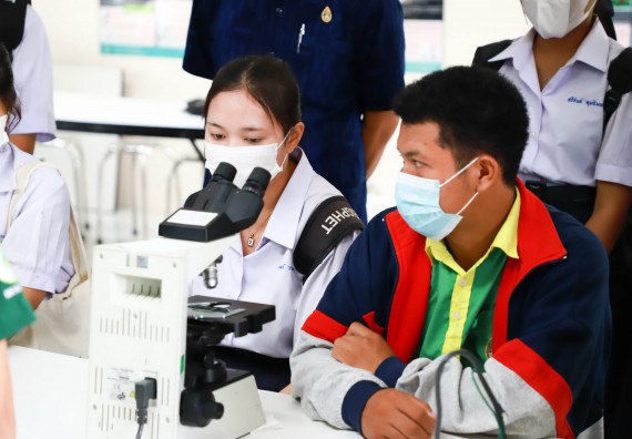 ภาพกิจกรรม  คณะวิทยาศาสตร์และเทคโนโลยี จัดกิจกรรมค่ายวิทยาศาสตร์สัญจร ปีการศึกษา 2565 ให้กับนักเรียนระดับชั้นมัธยมศึกษาตอนปลาย โรงเรียนคลองลานพัฒนาจินดาศักดิ์