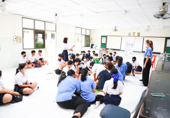 ภาพกิจกรรม  คณะวิทยาศาสตร์และเทคโนโลยี จัดกิจกรรมค่ายวิทยาศาสตร์สัญจร ปีการศึกษา 2565 ให้กับนักเรียนระดับชั้นมัธยมศึกษาตอนปลาย โรงเรียนคลองลานพัฒนาจินดาศักดิ์