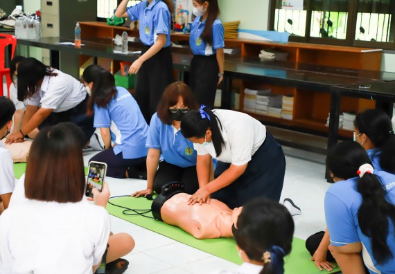 ภาพกิจกรรม  คณะวิทยาศาสตร์และเทคโนโลยี จัดกิจกรรมค่ายวิทยาศาสตร์สัญจร ปีการศึกษา 2565 ให้กับนักเรียนระดับชั้นมัธยมศึกษาตอนปลาย โรงเรียนคลองลานพัฒนาจินดาศักดิ์