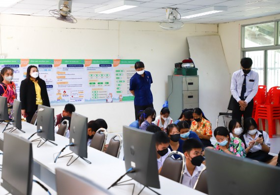 ภาพกิจกรรม  คณะวิทยาศาสตร์และเทคโนโลยี จัดกิจกรรมค่ายวิทยาศาสตร์สัญจร ปีการศึกษา 2565 ให้กับนักเรียนระดับชั้นมัธยมศึกษาตอนปลาย โรงเรียนคลองลานพัฒนาจินดาศักดิ์