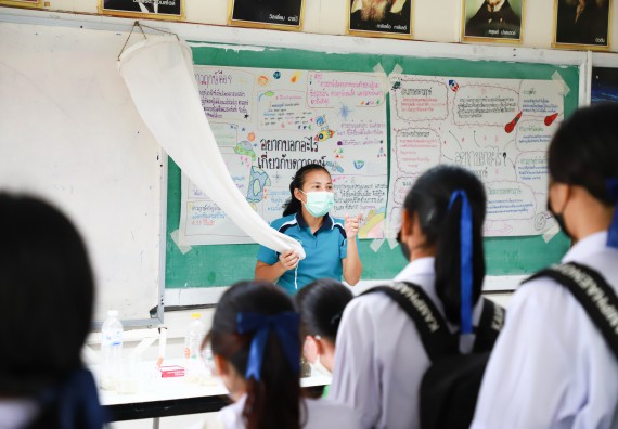 ภาพกิจกรรม  คณะวิทยาศาสตร์และเทคโนโลยี จัดกิจกรรมค่ายวิทยาศาสตร์สัญจร ปีการศึกษา 2565 ให้กับนักเรียนระดับชั้นมัธยมศึกษาตอนปลาย โรงเรียนคลองลานพัฒนาจินดาศักดิ์