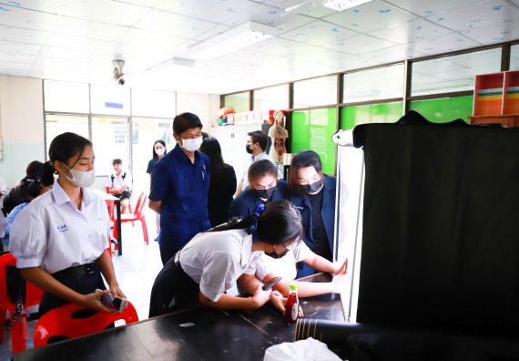 ภาพกิจกรรม  คณะวิทยาศาสตร์และเทคโนโลยี จัดกิจกรรมค่ายวิทยาศาสตร์สัญจร ปีการศึกษา 2565 ให้กับนักเรียนระดับชั้นมัธยมศึกษาตอนปลาย โรงเรียนคลองลานพัฒนาจินดาศักดิ์