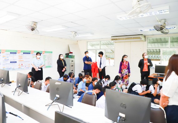 ภาพกิจกรรม  คณะวิทยาศาสตร์และเทคโนโลยี จัดกิจกรรมค่ายวิทยาศาสตร์สัญจร ปีการศึกษา 2565 ให้กับนักเรียนระดับชั้นมัธยมศึกษาตอนปลาย โรงเรียนคลองลานพัฒนาจินดาศักดิ์