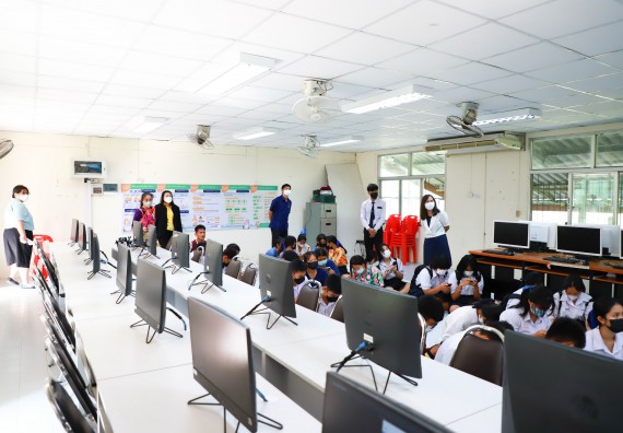 ภาพกิจกรรม  คณะวิทยาศาสตร์และเทคโนโลยี จัดกิจกรรมค่ายวิทยาศาสตร์สัญจร ปีการศึกษา 2565 ให้กับนักเรียนระดับชั้นมัธยมศึกษาตอนปลาย โรงเรียนคลองลานพัฒนาจินดาศักดิ์