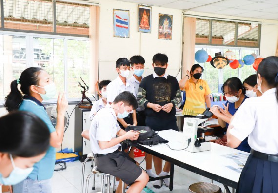 ภาพกิจกรรม  คณะวิทยาศาสตร์และเทคโนโลยี จัดกิจกรรมค่ายวิทยาศาสตร์สัญจร ปีการศึกษา 2565 ให้กับนักเรียนระดับชั้นมัธยมศึกษาตอนปลาย โรงเรียนคลองลานพัฒนาจินดาศักดิ์