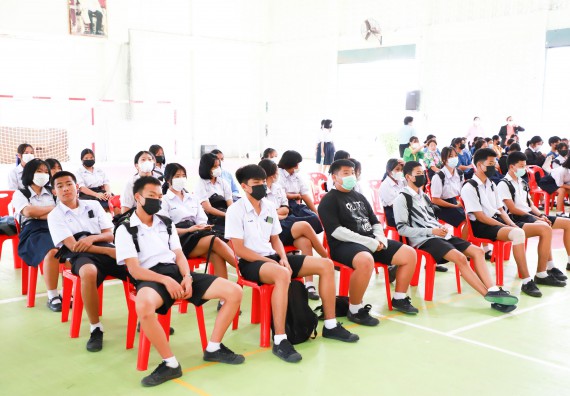 ภาพกิจกรรม  คณะวิทยาศาสตร์และเทคโนโลยี จัดกิจกรรมค่ายวิทยาศาสตร์สัญจร ปีการศึกษา 2565 ให้กับนักเรียนระดับชั้นมัธยมศึกษาตอนปลาย โรงเรียนคลองลานพัฒนาจินดาศักดิ์