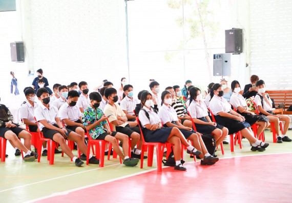 ภาพกิจกรรม  คณะวิทยาศาสตร์และเทคโนโลยี จัดกิจกรรมค่ายวิทยาศาสตร์สัญจร ปีการศึกษา 2565 ให้กับนักเรียนระดับชั้นมัธยมศึกษาตอนปลาย โรงเรียนคลองลานพัฒนาจินดาศักดิ์