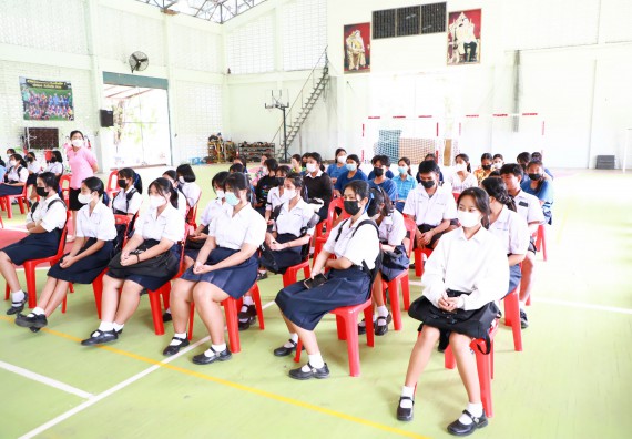 ภาพกิจกรรม  คณะวิทยาศาสตร์และเทคโนโลยี จัดกิจกรรมค่ายวิทยาศาสตร์สัญจร ปีการศึกษา 2565 ให้กับนักเรียนระดับชั้นมัธยมศึกษาตอนปลาย โรงเรียนคลองลานพัฒนาจินดาศักดิ์