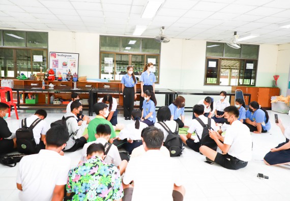 ภาพกิจกรรม  คณะวิทยาศาสตร์และเทคโนโลยี จัดกิจกรรมค่ายวิทยาศาสตร์สัญจร ปีการศึกษา 2565 ให้กับนักเรียนระดับชั้นมัธยมศึกษาตอนปลาย โรงเรียนคลองลานพัฒนาจินดาศักดิ์