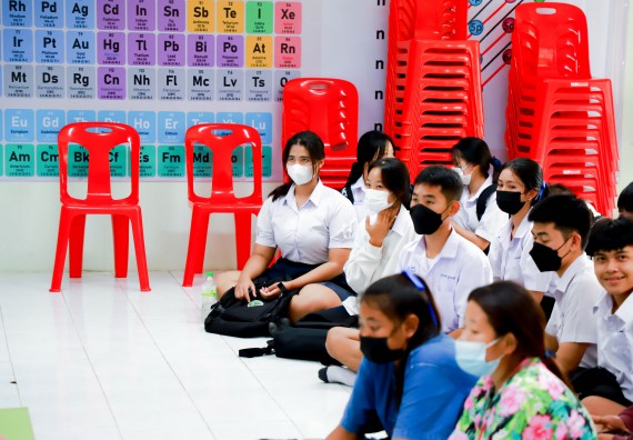 ภาพกิจกรรม  คณะวิทยาศาสตร์และเทคโนโลยี จัดกิจกรรมค่ายวิทยาศาสตร์สัญจร ปีการศึกษา 2565 ให้กับนักเรียนระดับชั้นมัธยมศึกษาตอนปลาย โรงเรียนคลองลานพัฒนาจินดาศักดิ์