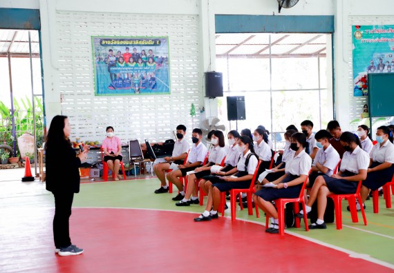 ภาพกิจกรรม  คณะวิทยาศาสตร์และเทคโนโลยี จัดกิจกรรมค่ายวิทยาศาสตร์สัญจร ปีการศึกษา 2565 ให้กับนักเรียนระดับชั้นมัธยมศึกษาตอนปลาย โรงเรียนคลองลานพัฒนาจินดาศักดิ์