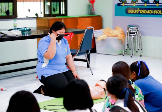 ภาพกิจกรรม  คณะวิทยาศาสตร์และเทคโนโลยี จัดกิจกรรมค่ายวิทยาศาสตร์สัญจร ปีการศึกษา 2565 ให้กับนักเรียนระดับชั้นมัธยมศึกษาตอนปลาย โรงเรียนคลองลานพัฒนาจินดาศักดิ์