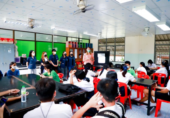 ภาพกิจกรรม  คณะวิทยาศาสตร์และเทคโนโลยี จัดกิจกรรมค่ายวิทยาศาสตร์สัญจร ปีการศึกษา 2565 ให้กับนักเรียนระดับชั้นมัธยมศึกษาตอนปลาย โรงเรียนคลองลานพัฒนาจินดาศักดิ์