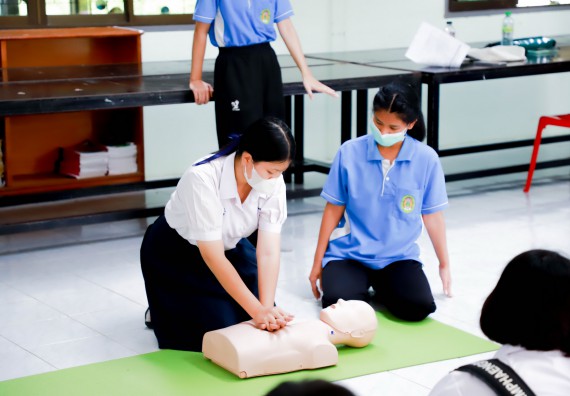 ภาพกิจกรรม  คณะวิทยาศาสตร์และเทคโนโลยี จัดกิจกรรมค่ายวิทยาศาสตร์สัญจร ปีการศึกษา 2565 ให้กับนักเรียนระดับชั้นมัธยมศึกษาตอนปลาย โรงเรียนคลองลานพัฒนาจินดาศักดิ์