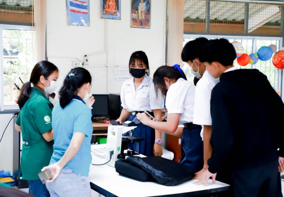 ภาพกิจกรรม  คณะวิทยาศาสตร์และเทคโนโลยี จัดกิจกรรมค่ายวิทยาศาสตร์สัญจร ปีการศึกษา 2565 ให้กับนักเรียนระดับชั้นมัธยมศึกษาตอนปลาย โรงเรียนคลองลานพัฒนาจินดาศักดิ์