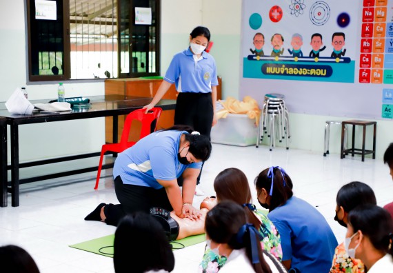 ภาพกิจกรรม  คณะวิทยาศาสตร์และเทคโนโลยี จัดกิจกรรมค่ายวิทยาศาสตร์สัญจร ปีการศึกษา 2565 ให้กับนักเรียนระดับชั้นมัธยมศึกษาตอนปลาย โรงเรียนคลองลานพัฒนาจินดาศักดิ์