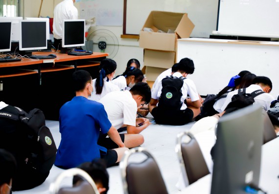 ภาพกิจกรรม  คณะวิทยาศาสตร์และเทคโนโลยี จัดกิจกรรมค่ายวิทยาศาสตร์สัญจร ปีการศึกษา 2565 ให้กับนักเรียนระดับชั้นมัธยมศึกษาตอนปลาย โรงเรียนคลองลานพัฒนาจินดาศักดิ์