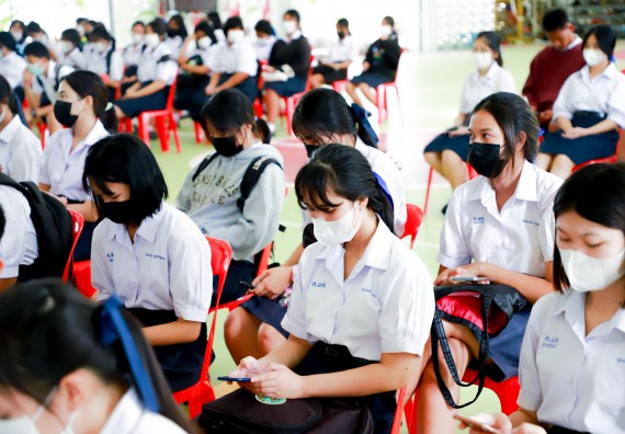 ภาพกิจกรรม  คณะวิทยาศาสตร์และเทคโนโลยี จัดกิจกรรมค่ายวิทยาศาสตร์สัญจร ปีการศึกษา 2565 ให้กับนักเรียนระดับชั้นมัธยมศึกษาตอนปลาย โรงเรียนคลองลานพัฒนาจินดาศักดิ์