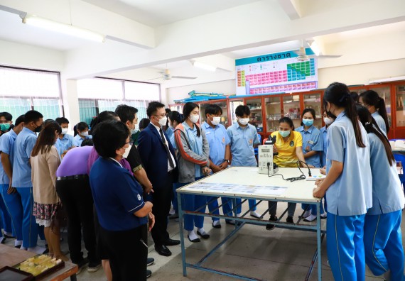 ภาพกิจกรรม  คณะวิทยาศาสตร์และเทคโนโลยี จัดกิจกรรมค่ายวิทยาศาสตร์สัญจร ปีการศึกษา 2565  โรงเรียนคลองลานวิทยา 