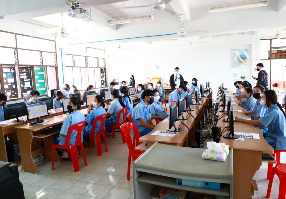 ภาพกิจกรรม  คณะวิทยาศาสตร์และเทคโนโลยี จัดกิจกรรมค่ายวิทยาศาสตร์สัญจร ปีการศึกษา 2565  โรงเรียนคลองลานวิทยา 