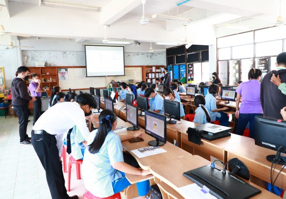 ภาพกิจกรรม  คณะวิทยาศาสตร์และเทคโนโลยี จัดกิจกรรมค่ายวิทยาศาสตร์สัญจร ปีการศึกษา 2565  โรงเรียนคลองลานวิทยา 