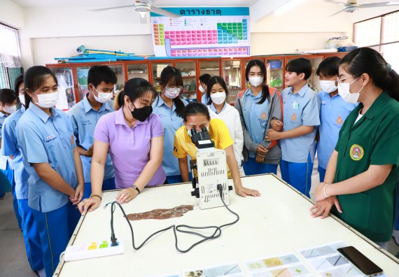 ภาพกิจกรรม  คณะวิทยาศาสตร์และเทคโนโลยี จัดกิจกรรมค่ายวิทยาศาสตร์สัญจร ปีการศึกษา 2565  โรงเรียนคลองลานวิทยา 