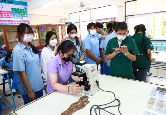 ภาพกิจกรรม  คณะวิทยาศาสตร์และเทคโนโลยี จัดกิจกรรมค่ายวิทยาศาสตร์สัญจร ปีการศึกษา 2565  โรงเรียนคลองลานวิทยา 