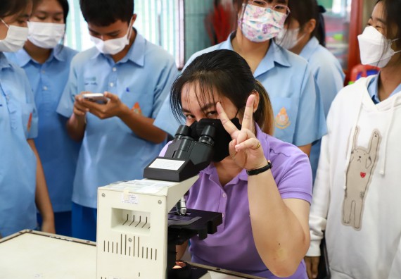 ภาพกิจกรรม  คณะวิทยาศาสตร์และเทคโนโลยี จัดกิจกรรมค่ายวิทยาศาสตร์สัญจร ปีการศึกษา 2565  โรงเรียนคลองลานวิทยา 