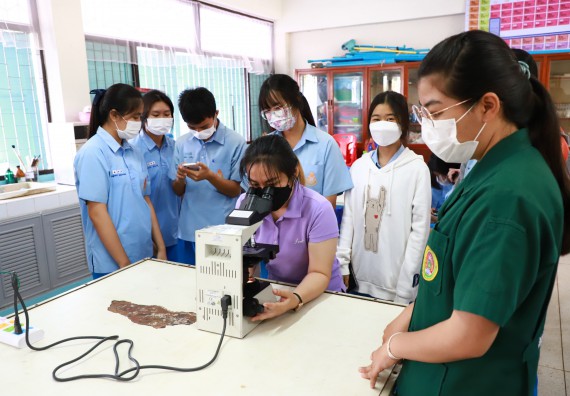 ภาพกิจกรรม  คณะวิทยาศาสตร์และเทคโนโลยี จัดกิจกรรมค่ายวิทยาศาสตร์สัญจร ปีการศึกษา 2565  โรงเรียนคลองลานวิทยา 