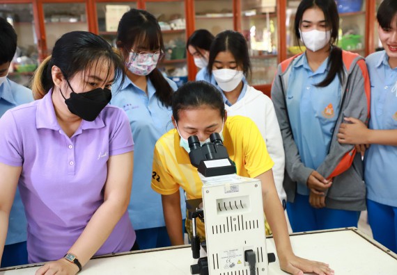 ภาพกิจกรรม  คณะวิทยาศาสตร์และเทคโนโลยี จัดกิจกรรมค่ายวิทยาศาสตร์สัญจร ปีการศึกษา 2565  โรงเรียนคลองลานวิทยา 